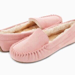 Women's Pink Moccasin Shoes Slippers NEW Indoor Outdoor Size 10